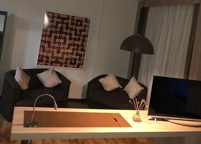 Flat Intercity Hotel